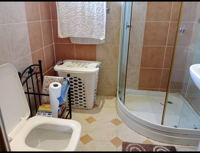 4 BEDROOM HOUSE FOR SALE IN LINCOLN MEADE